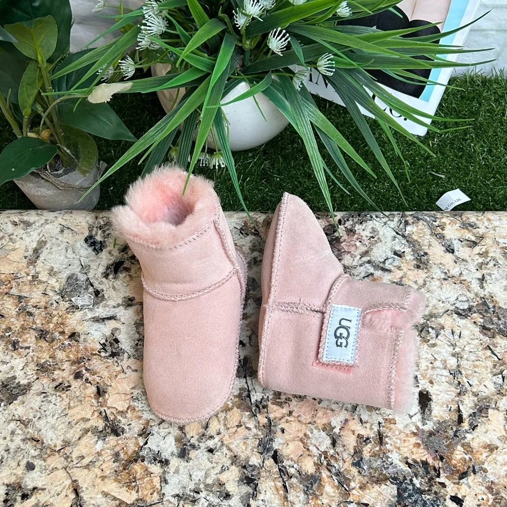 UGG Kids - Erin suede boots - kids - M  $82.00 Color: Baby Pink